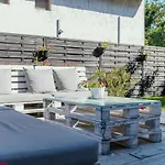 Pihi Vendeghaz Guest house 3*