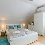 Pihi Vendeghaz Guest house