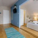 Pihi Vendeghaz Guest house Badacsonytomaj