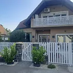 Guest house Pihi Vendeghaz Badacsonytomaj