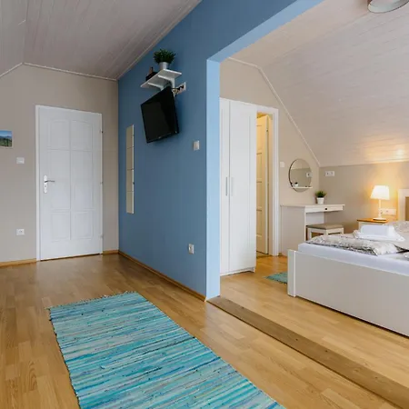 Pihi Vendeghaz 게스트하우스 바다초니토마이