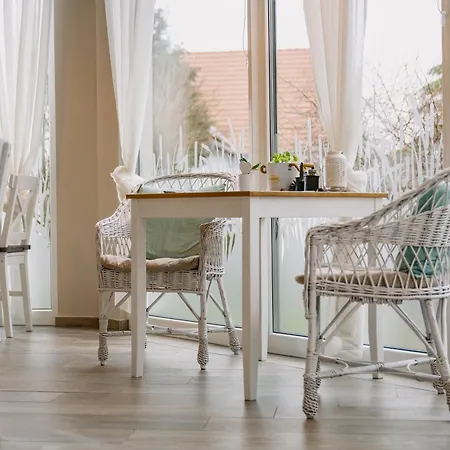 Pihi Vendeghaz 4* בדקסוניטומאי