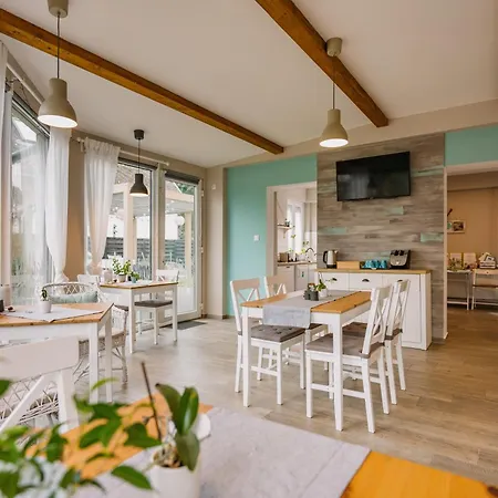 Pihi Vendeghaz Πανσιόν