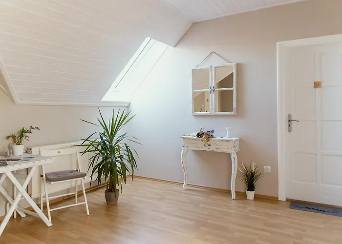 Pihi Vendeghaz Badacsonytomaj