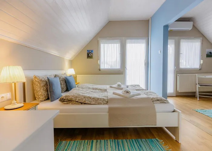 Pihi Vendeghaz 4* Badacsonytomaj