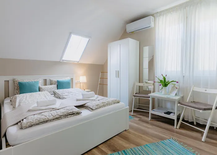 Pihi Vendeghaz 4* בדקסוניטומאי