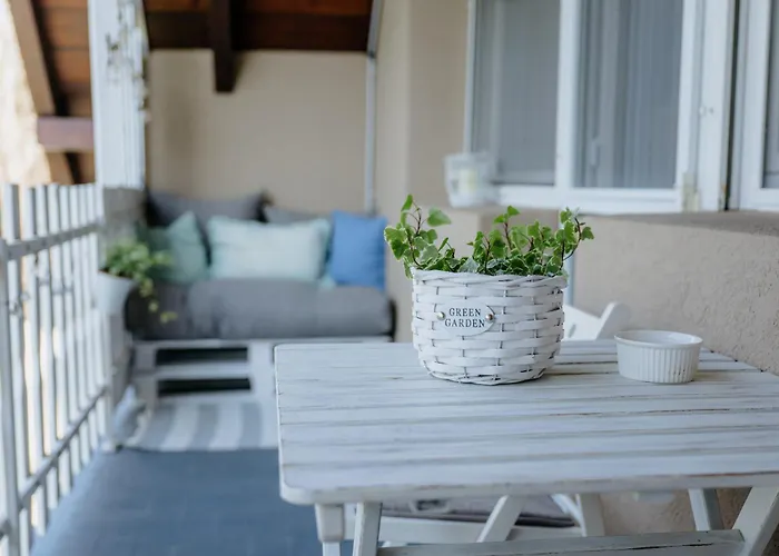 Pihi Vendeghaz 4* Badacsonytomaj